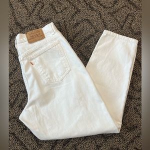 Vintage 90s white denim Levi’s jeans
